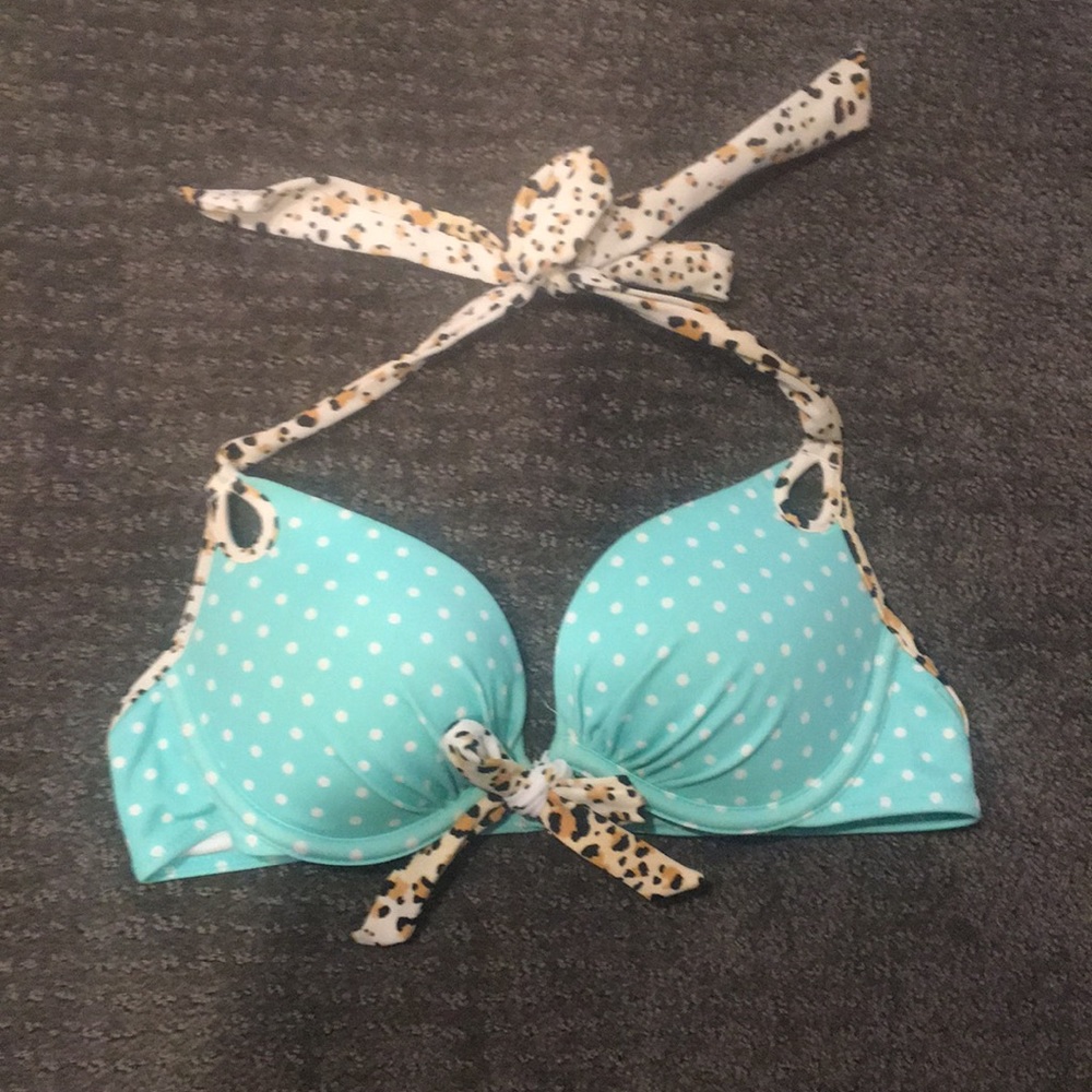 Victoria’s Secret Bikini Top 3/$10